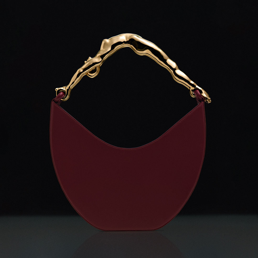Paola-Vilas-bolsa-escultura-vestível-corpo-mulher-joias