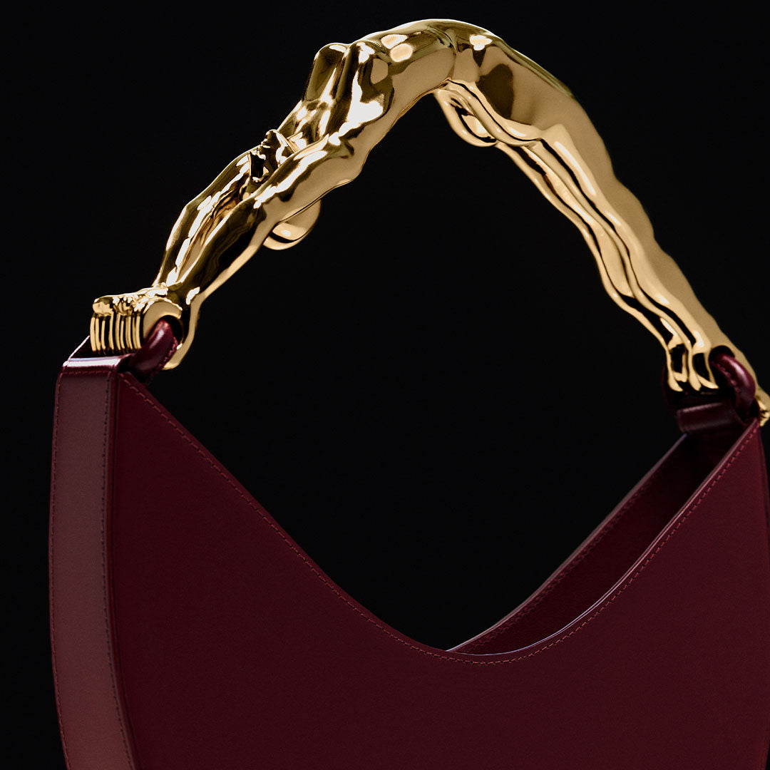 Paola-Vilas-bolsa-escultura-vestível-corpo-mulher-joias