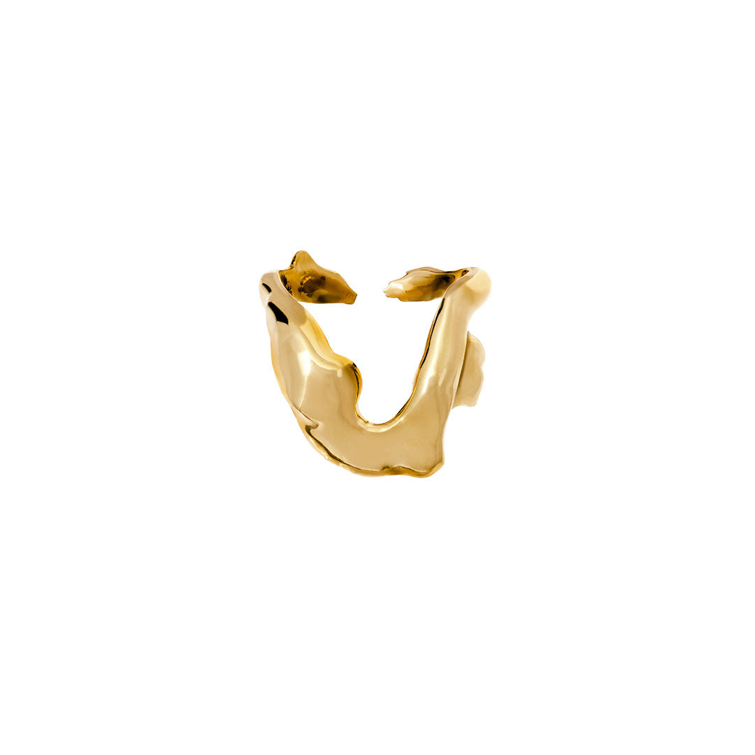 Anel de prata 925 com banho de ouro 18k de um corpo feminino derretido
